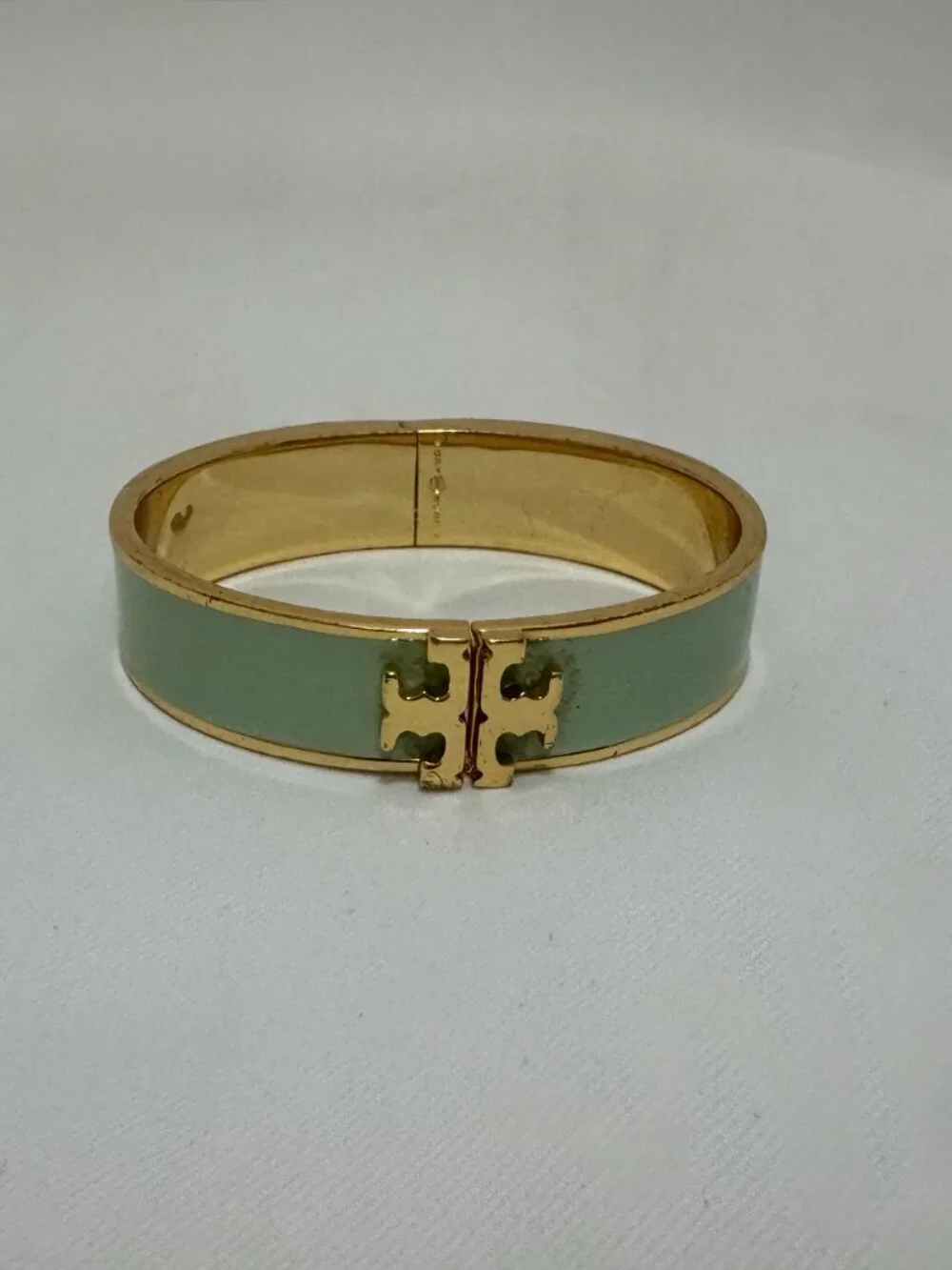 TORI BURCH GOLD BRACLET SET WITH LEATHER BELT SIZE SM